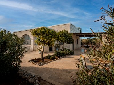 Villa Ostuni ONE mit Pool, Gästehaus & Glamping