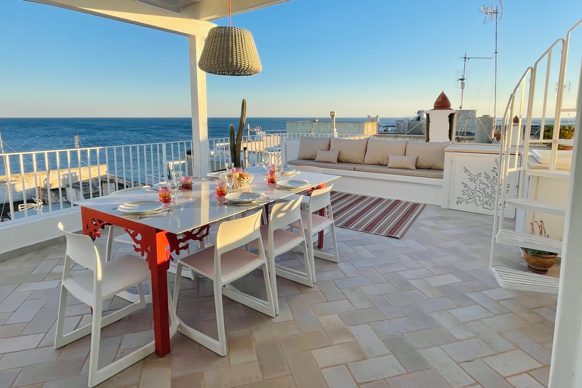 Fabulous historic Palazzetto breathtaking seaview