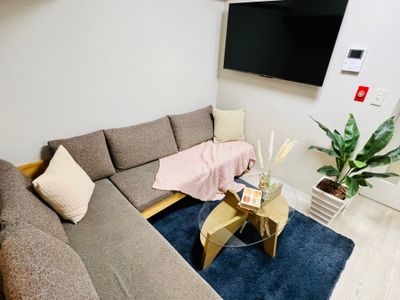 近新宿车站，繁华商业街区，歌舞伎町2分钟，三室一厅二卫生间二浴室