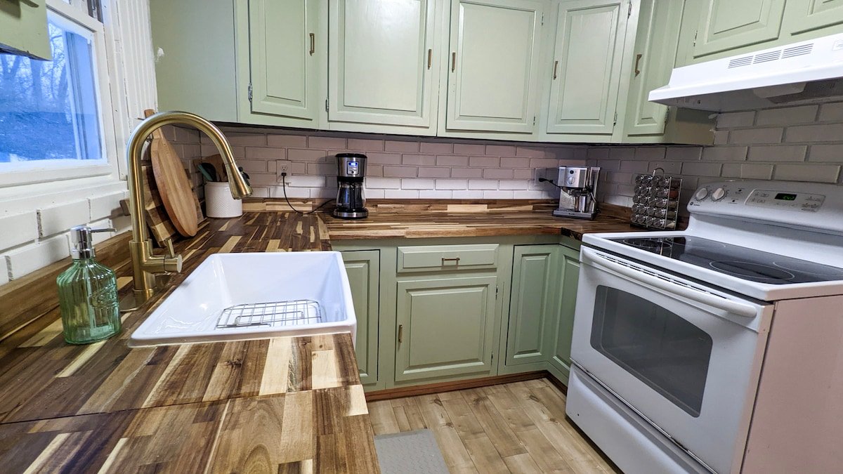 Sea Shanty: Beach Escape with BBQ & Outdoor Shower gallery image 4