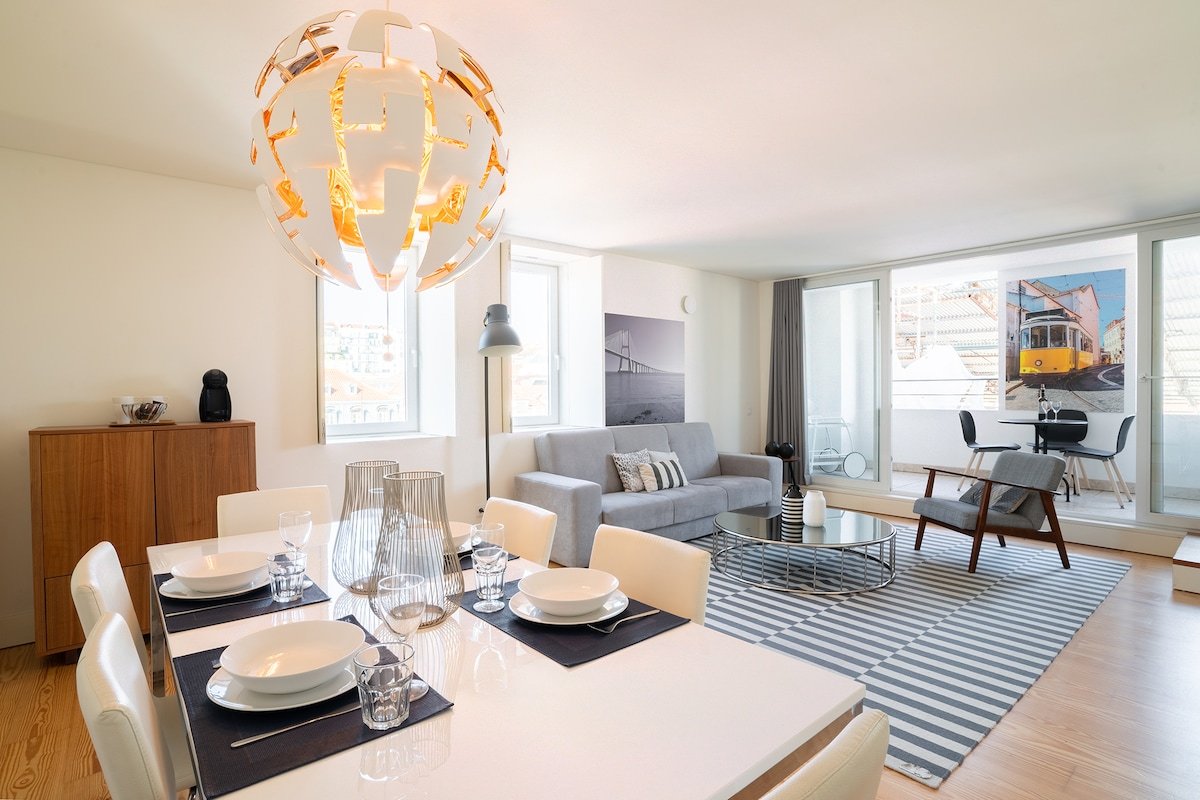 Amazing Rooftop Terrace at City Center gallery image 3