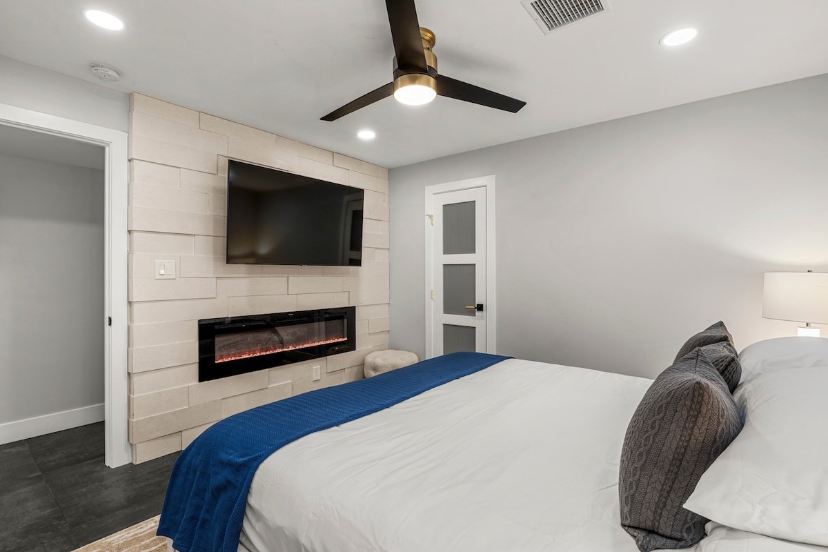 Montecito Luxe: 3-Villa Retreat w/ Pool Courtyard gallery image 3