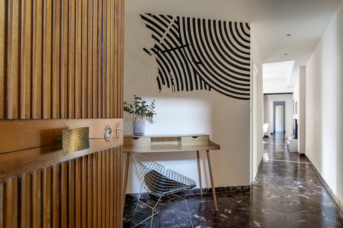 Everyday Apartments Petroni 18/2 gallery image 3