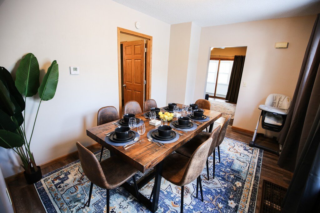 Irvine Park Retreat 5BR~Xcel~DT~River By Lux Life gallery image 4