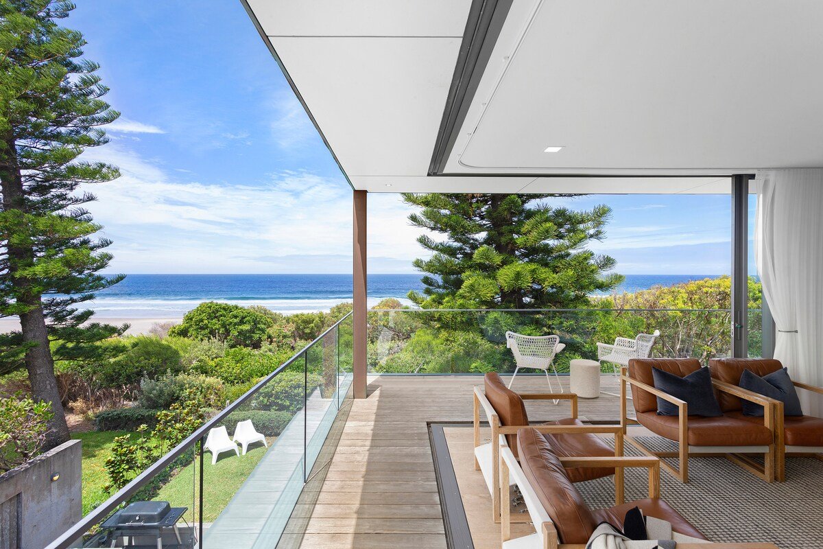 Mer Claire | ocean view luxury gallery image 2