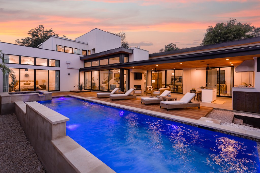 Luxury Tulum Oasis – walk to ACL – 35 ft POOL