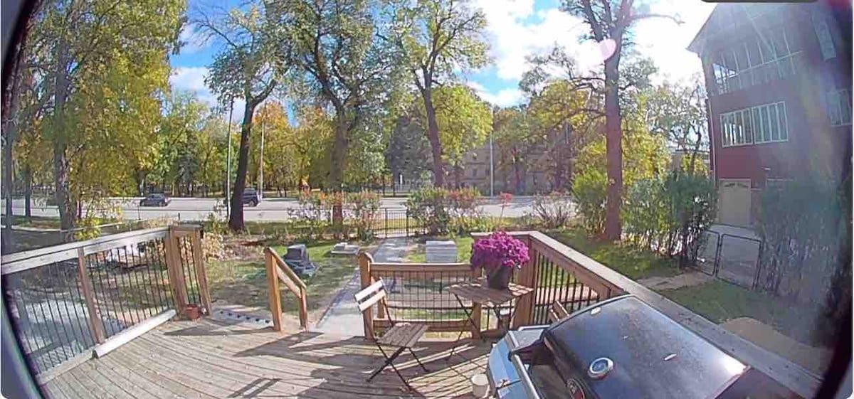 Ask me how to book the full Property (14 guests)! gallery image 5