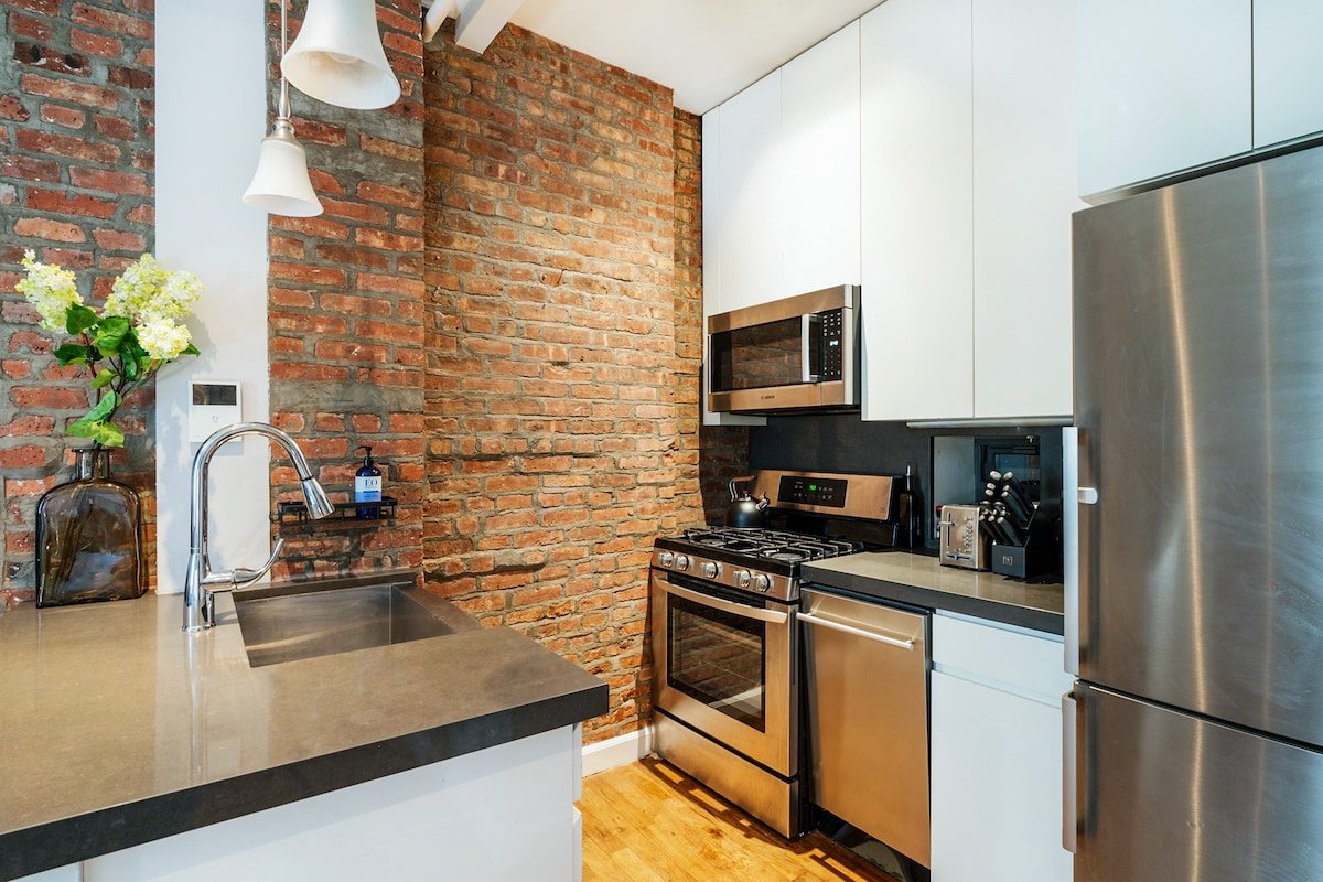 Beautiful 4 Bedroom in Lower East Side gallery image 5