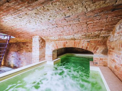 Country House w/ heated Pool near the City Centre