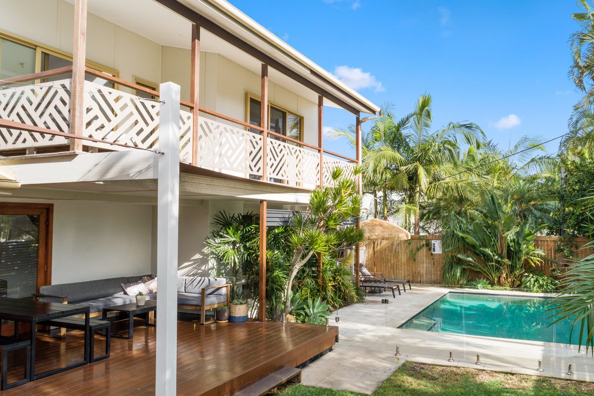 KINGSLEY BEACH HOUSE