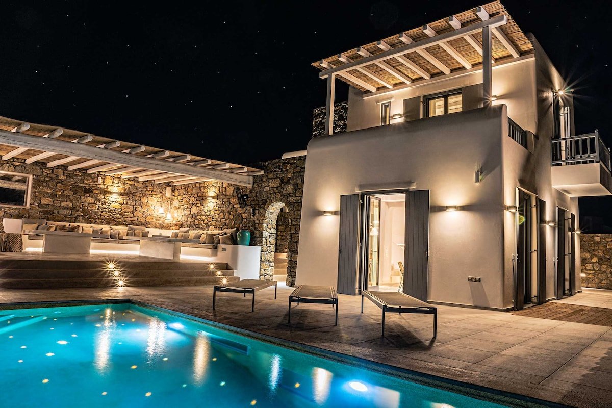 Iakinthos Luxury private Villa by Mykonian Kazarte gallery image 3