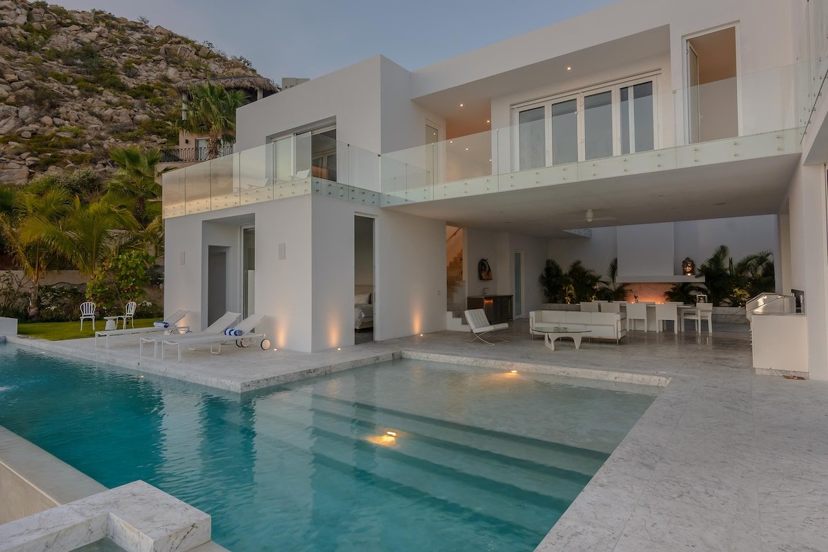 Modern Pedregal Villa: Villa Besame by Cabo Villas gallery image 3
