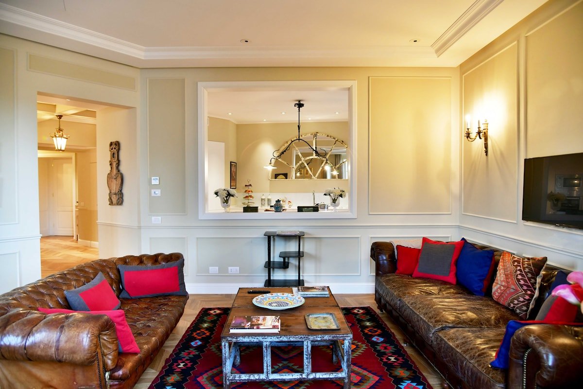 Luxury Suite Apartment of 200sqm with terrace gallery image 4