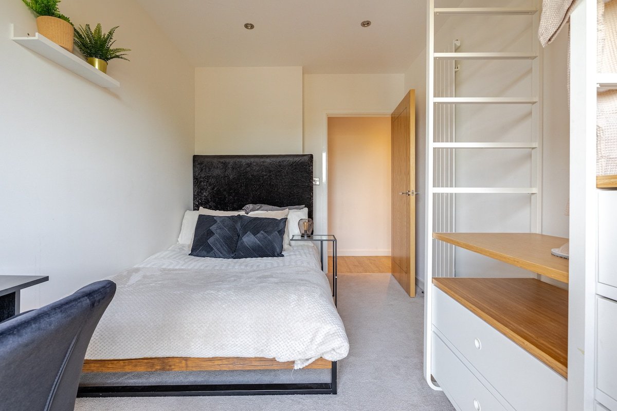 FMSS- City Luxe gallery image 5