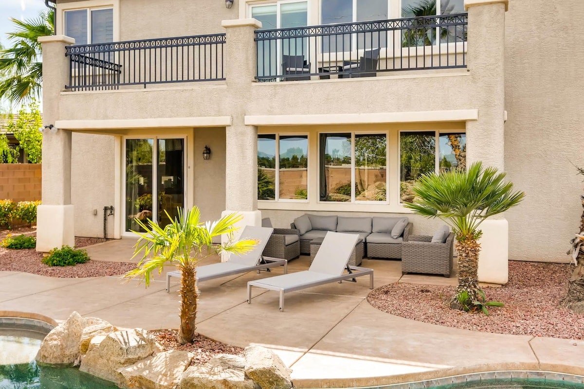 777Rentals – 7BR/5BA – Model House Mansion gallery image 3