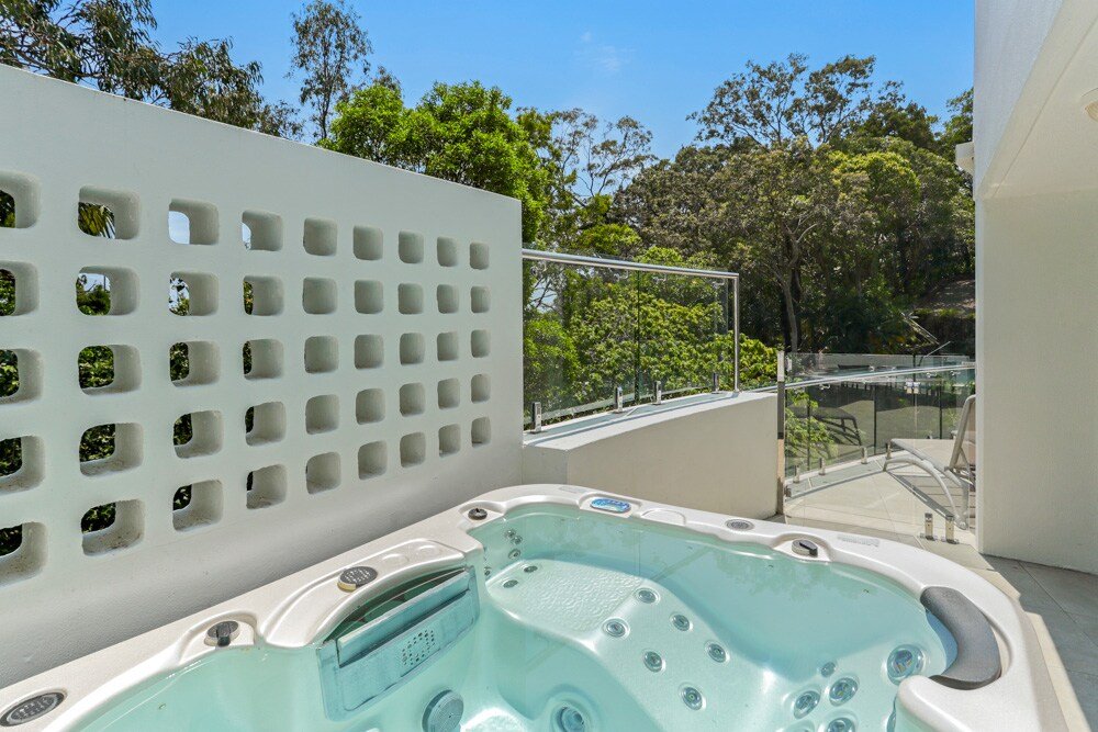 The Cove Noosa – Apartment 9 Ocean Pent gallery image 3