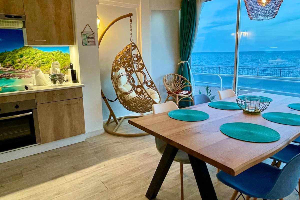 Roca 27/28 * Parking * Front de Mer * Clim * gallery image 5