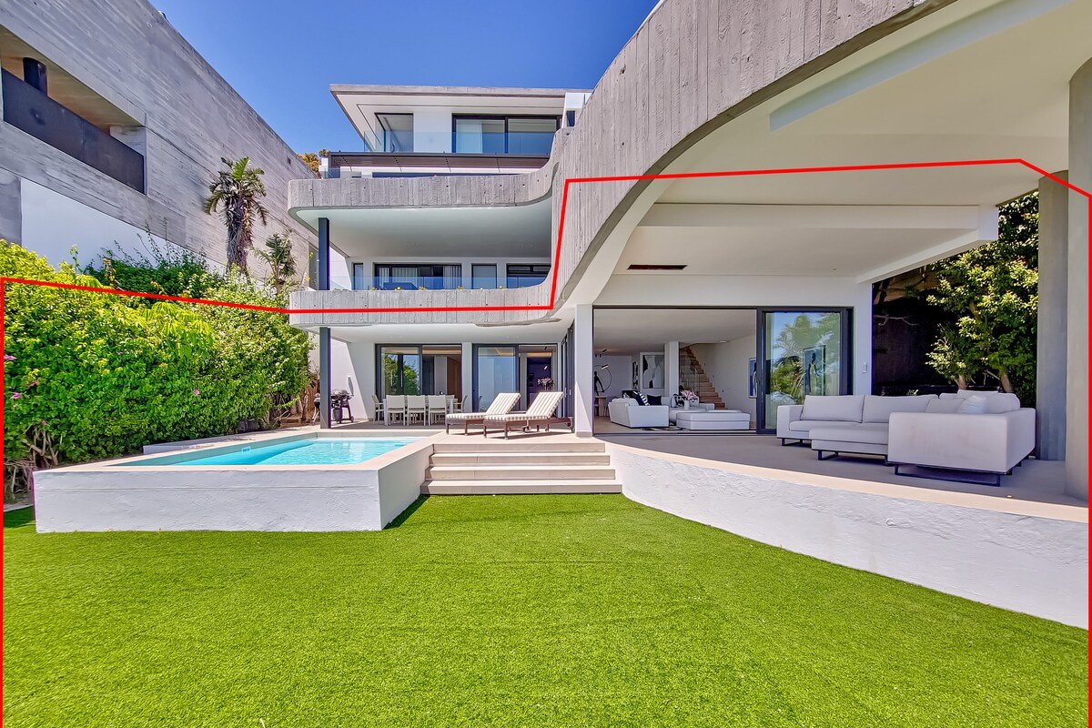 Ocean Villa – Ultra Luxury Apt in Bantry Bay gallery image 3