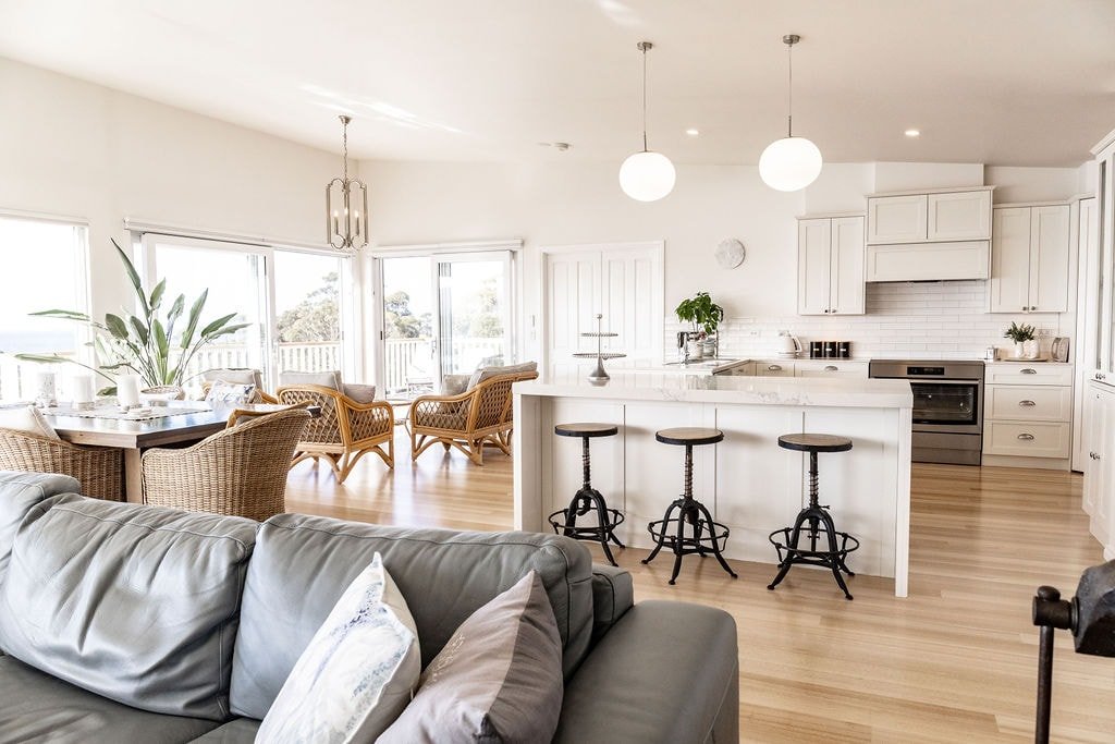 Sweeping Bay of Fires Views – RARE! gallery image 3