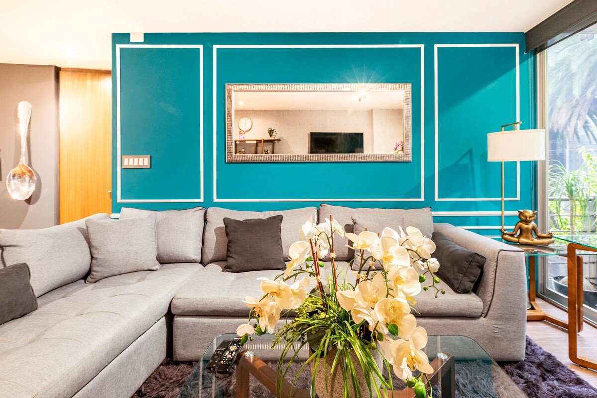 Balconied Urban Heaven in Exclusive Roma Norte gallery image 3