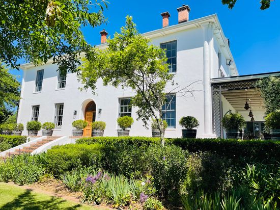 Manor House 11