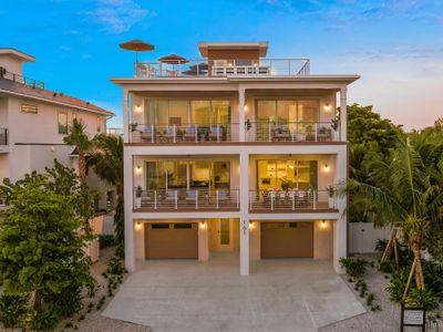 Gulf Views. Walk to St Armands+Beach. Pool+Slide