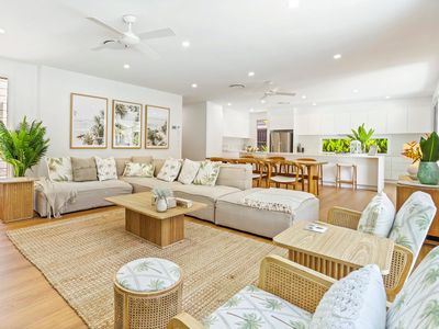 Paradise on Pacific ~ Luxurious Noosa Beach House