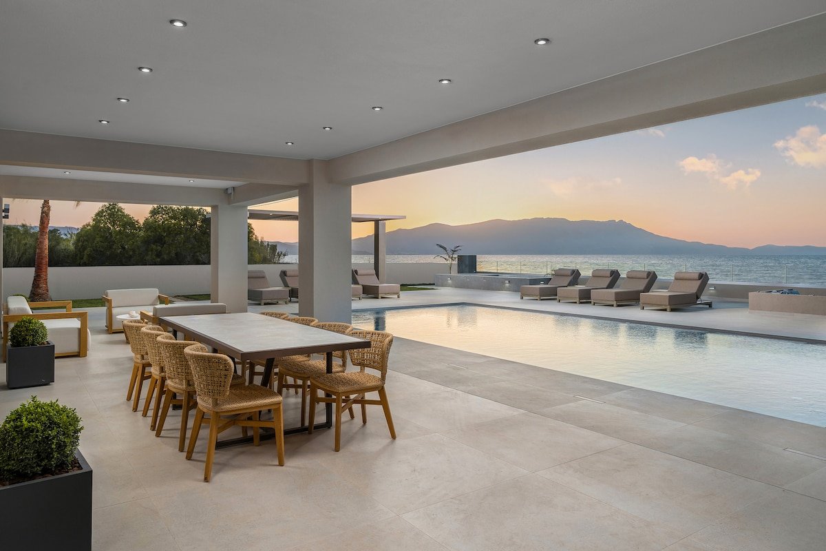 NEW VILLA EOS beach front gallery image 3