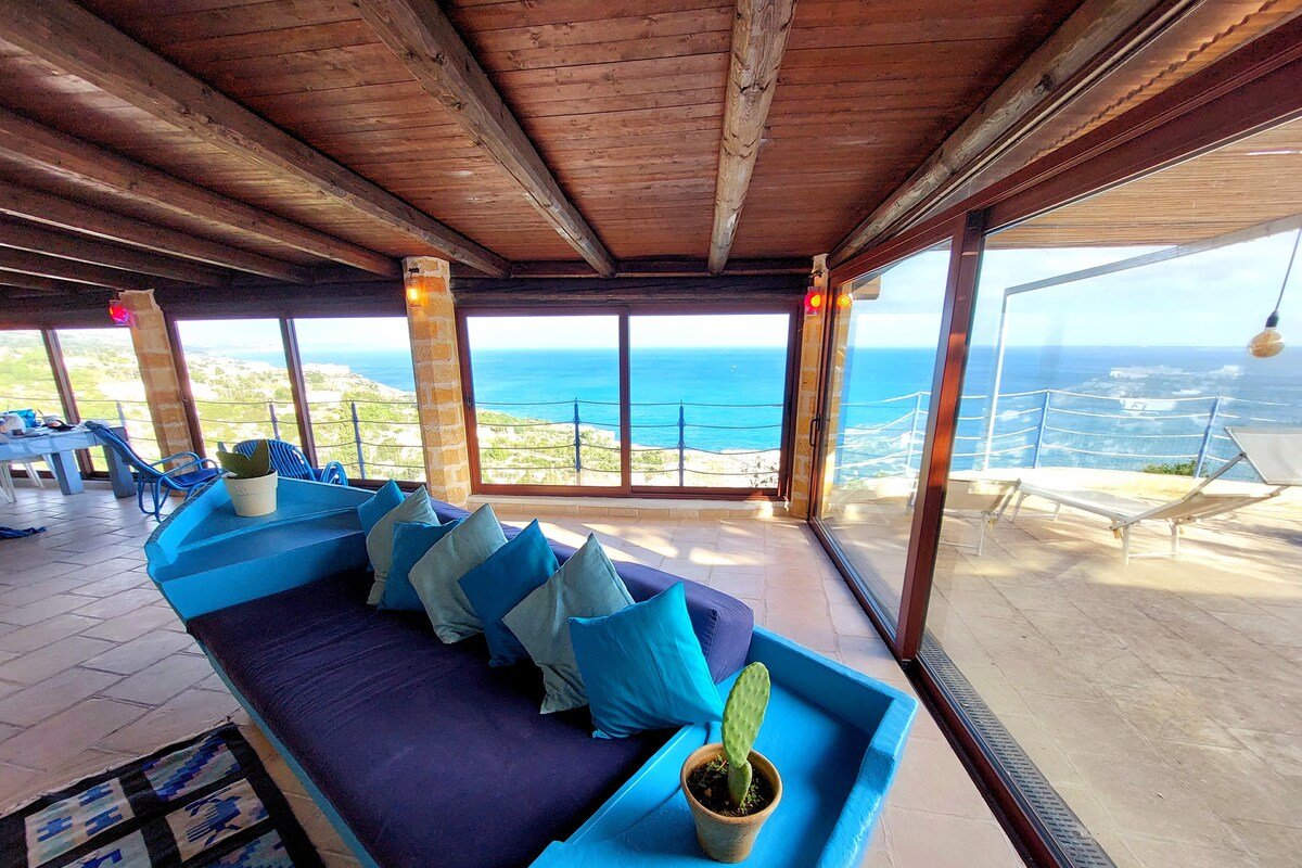 Ville Girasoli : Villa sul mare piscina privata gallery image 5