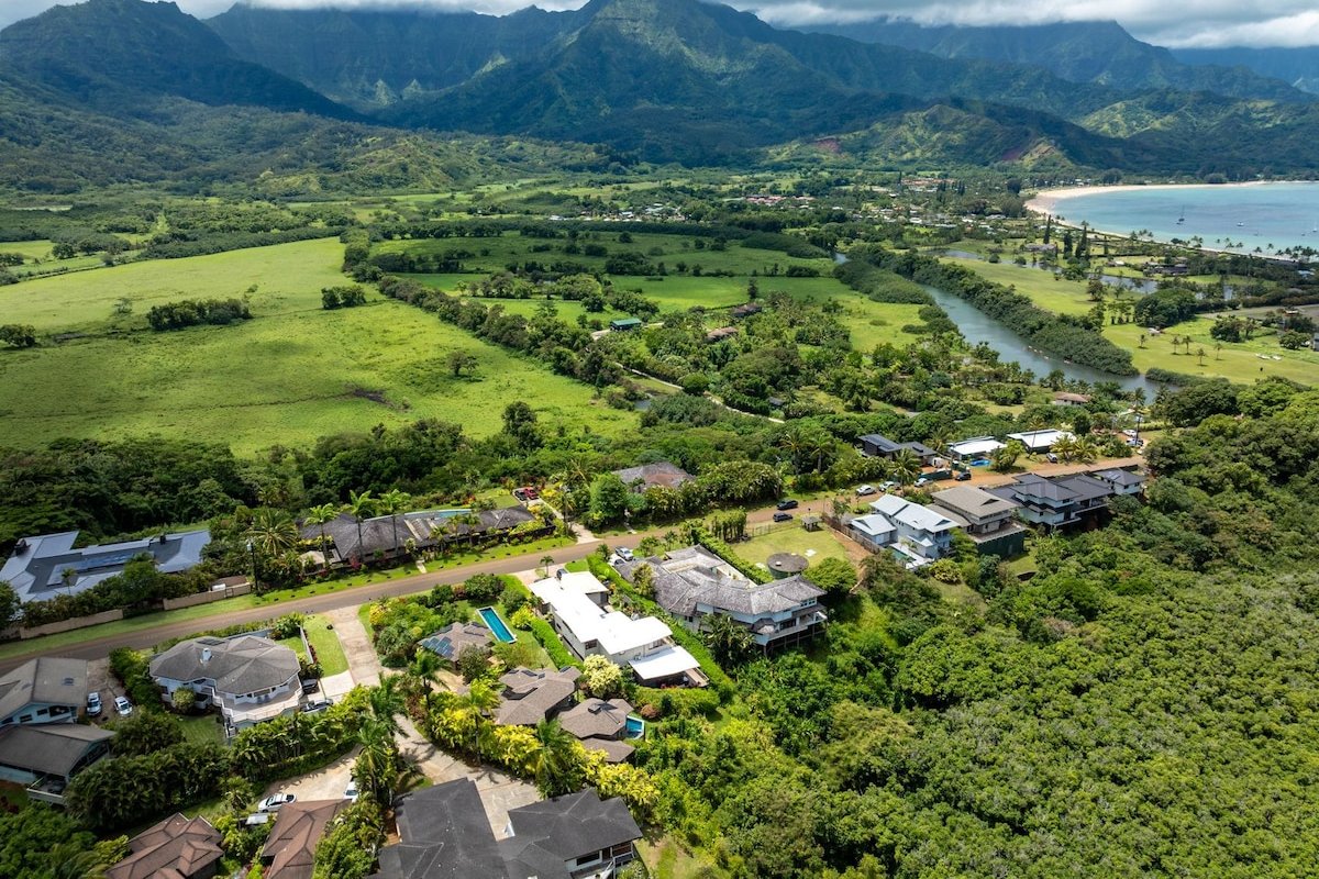 Imagine Hanalei Bay and Sunset Views gallery image 2