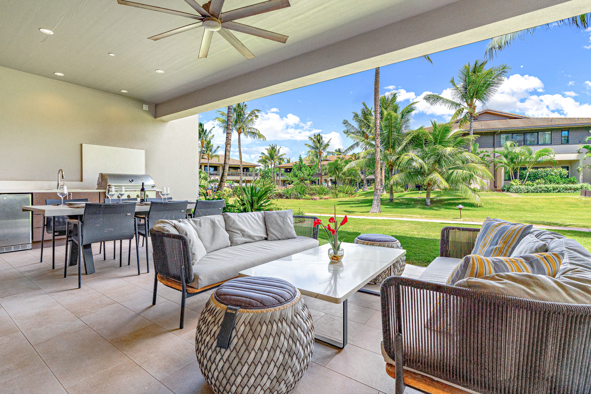 Maui Resort Rentals: Luana Garden Villas 18B
