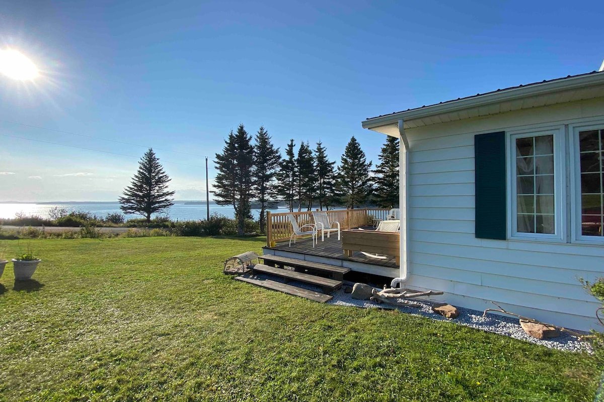 Bay Watch Cottage, on the Bay of Fundy gallery image 4