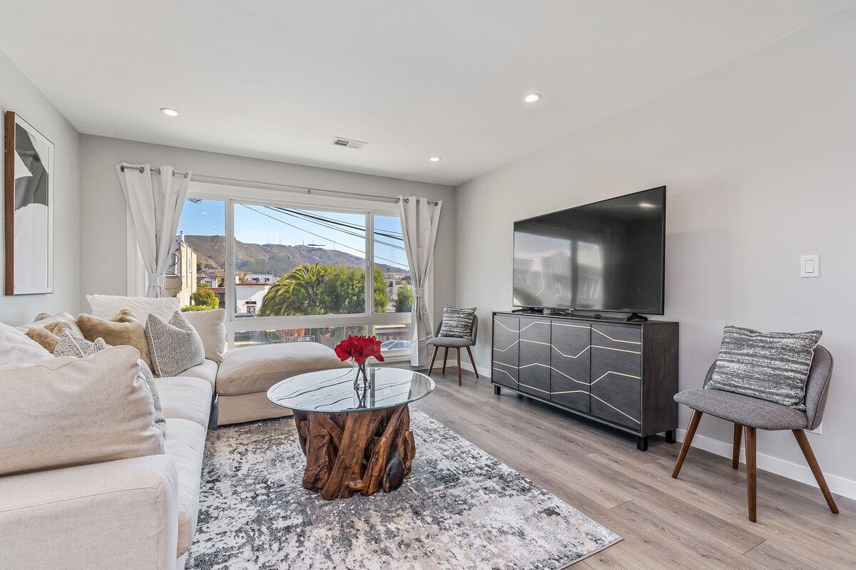 Luxury4br/3ba Kitchen/Parking/Laundry/Near SFO