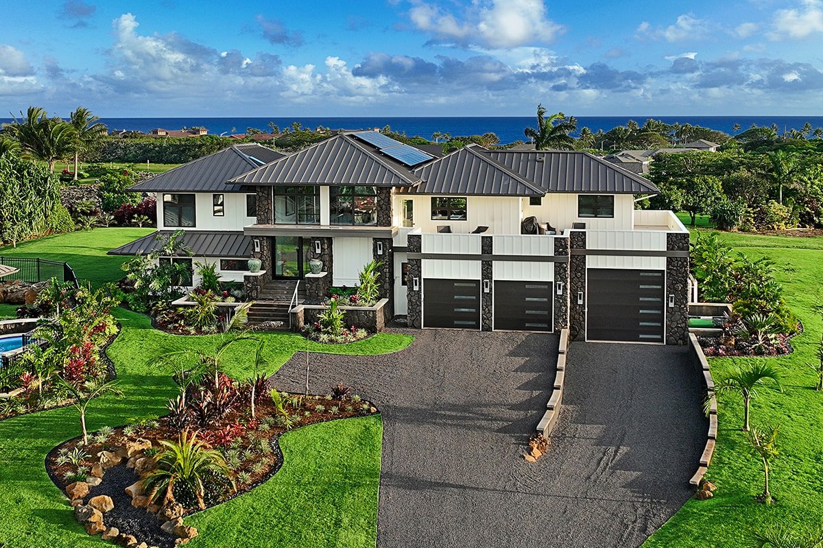 Hale Kahili: 8BR Ocean View Estate w/Pools+Spa! gallery image 5
