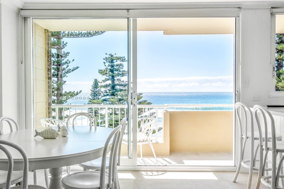 Luxury beachfront with unbelievable views gallery image 2