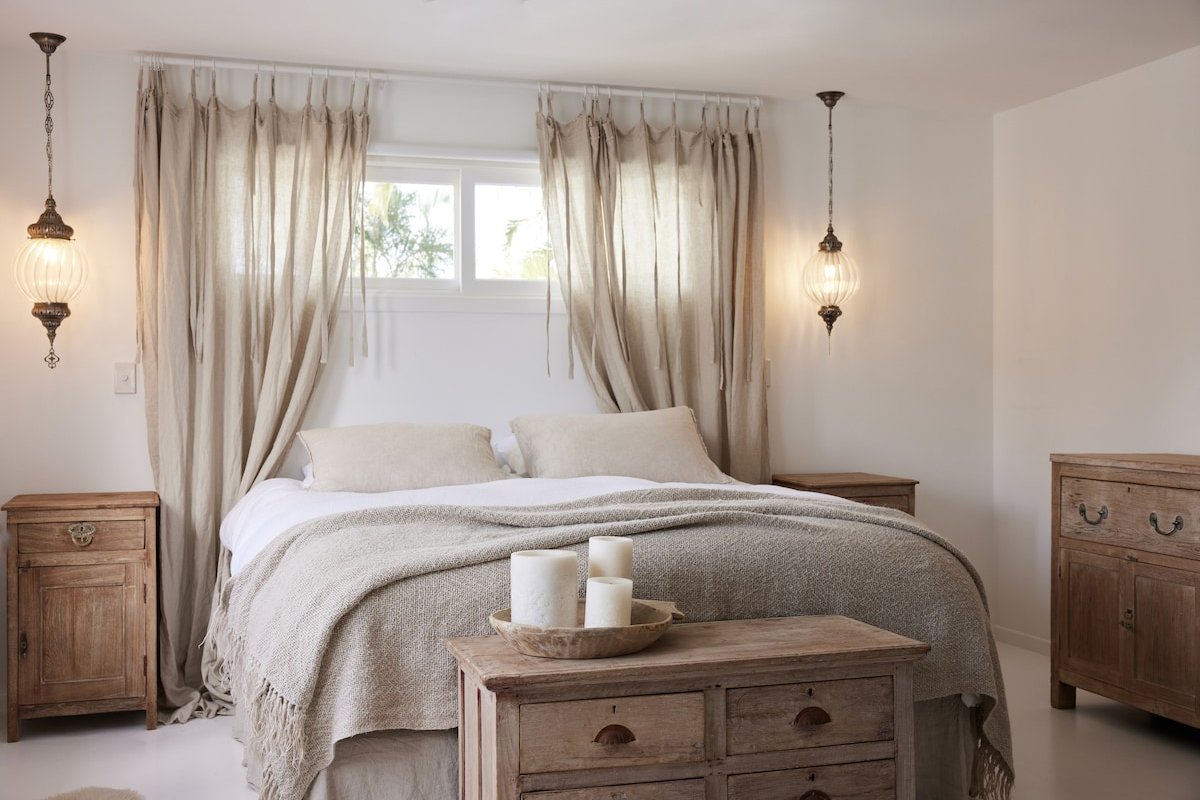 Picadilly Palms – Luxe Byron home at The Pass gallery image 4