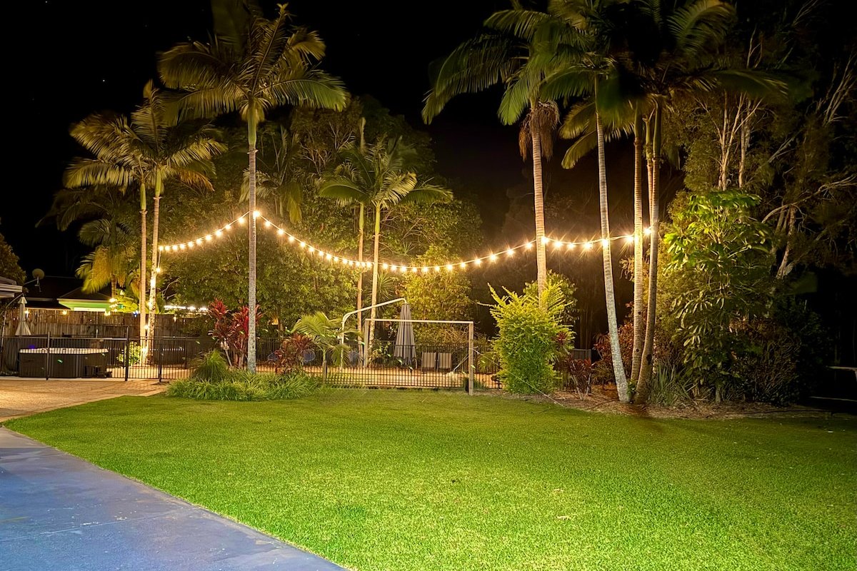 Coolum Beach Country Retreat – Pool and Spa gallery image 3