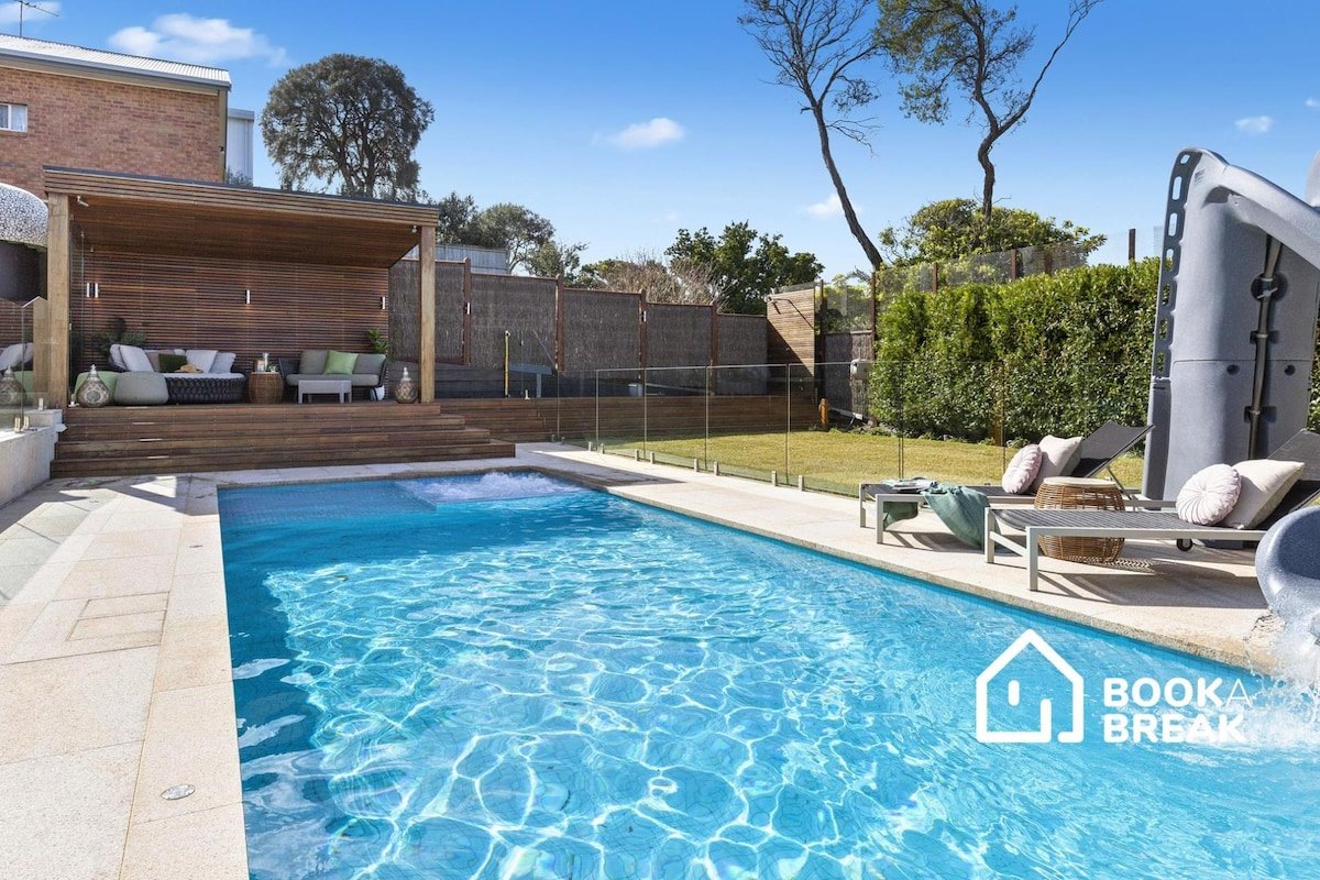 Paradise By The Bay – Heated Pool/Spa/Waterslide gallery image 3