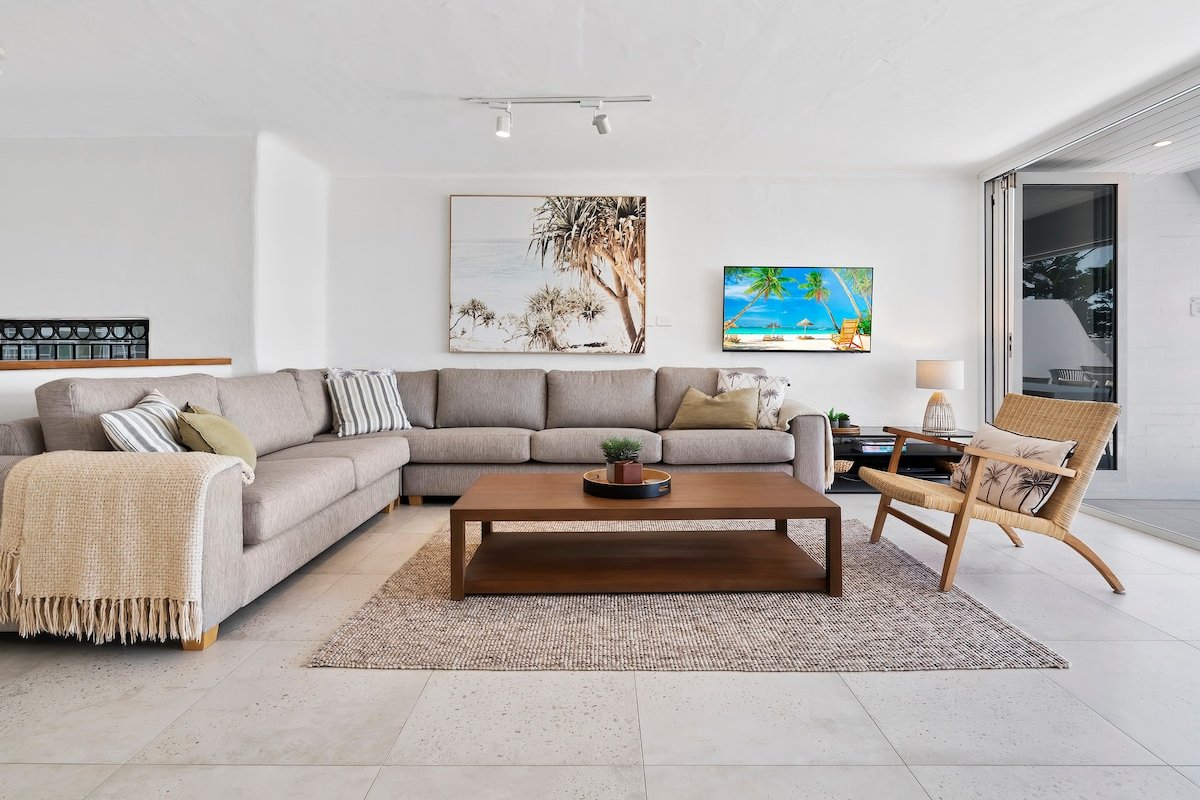 Noosa Views Apartment 4 – Noosa Drive 33 gallery image 3