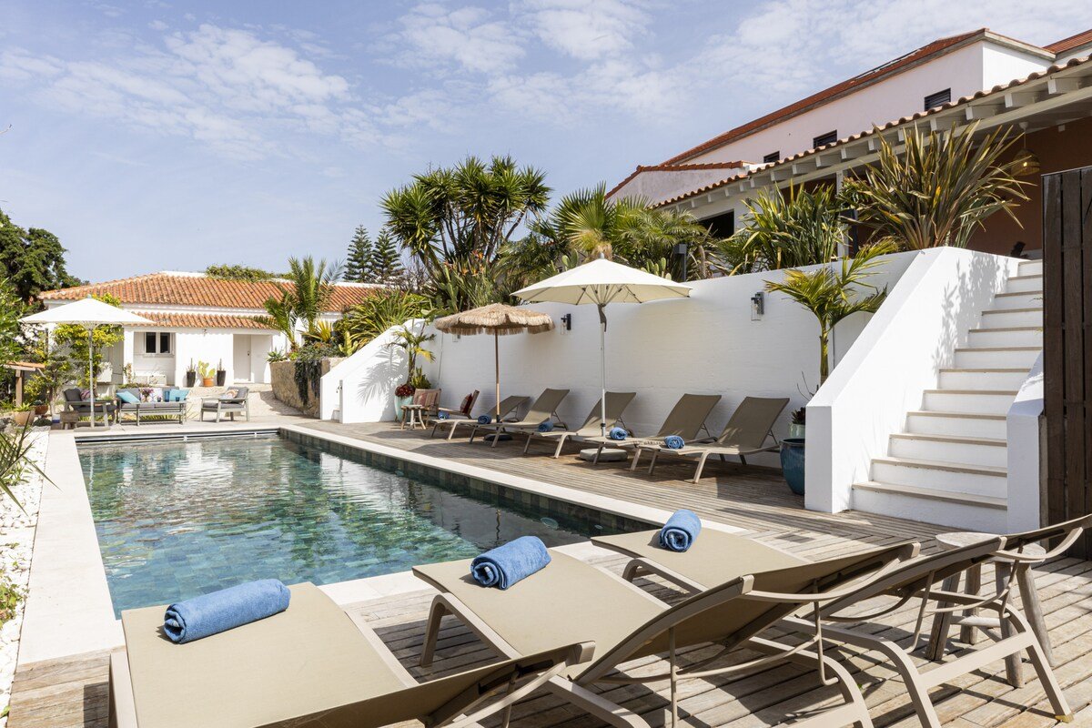 Estoril Contemporary Garden Villa by CadenzaLux gallery image 3