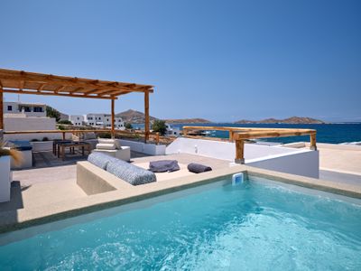 Siora of Paros Malatesta & Piccolo