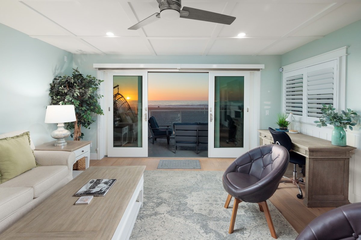 Oceanfront Living | AC | Sunset & Oceanview Deck gallery image 3