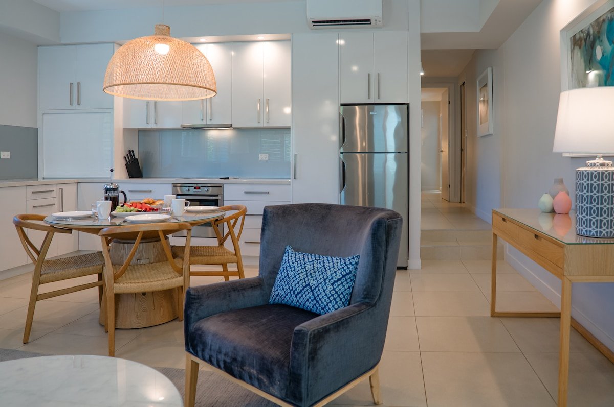 Two Bedroom Hastings Street Rooftop Spa Apartment gallery image 3