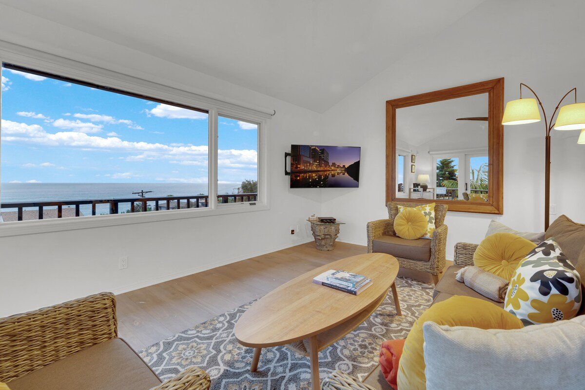 Fairway Retreat | Coastal Stay Near Golf & Beaches gallery image 2