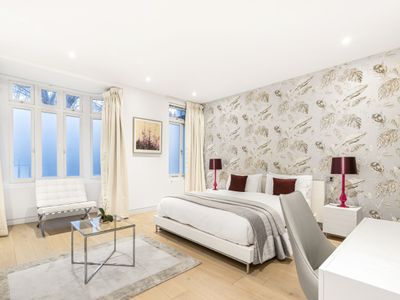 £5 Million Knightsbridge Home | Harrods Next Door