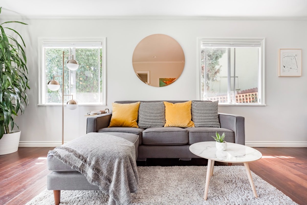 Explore Silver Lake from Designer Hillside Retreat gallery image 2