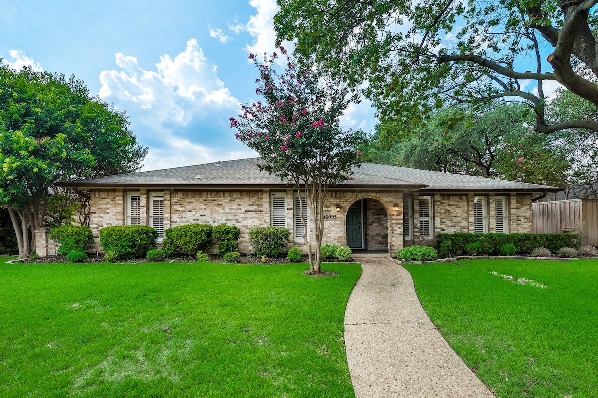 Large House 4 bedroom and 3Bath north Dallas gallery image 3