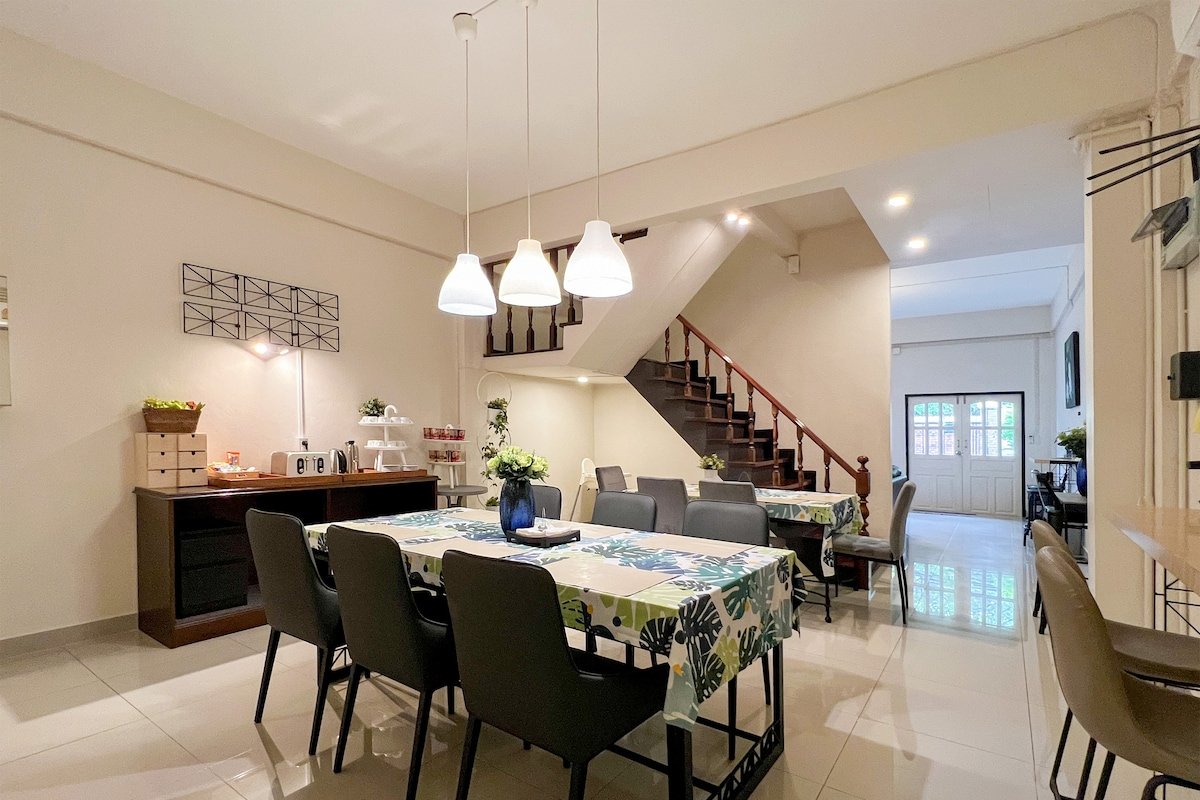 Neveu:The Club, 5 bedrooms Apt@MRT Sutthisan gallery image 4