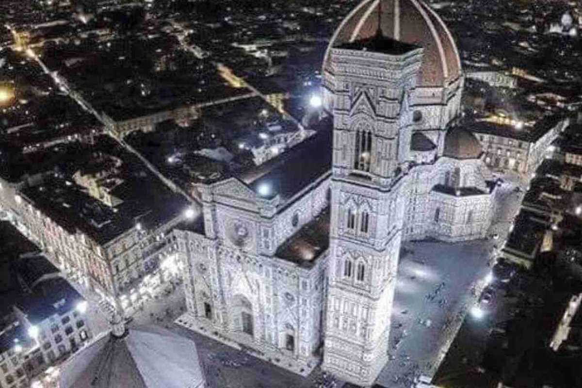 HSH DUOMO – luxury new 130sqm apt – elevator/lift gallery image 2