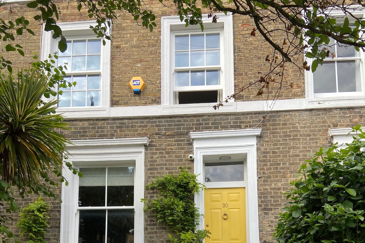 Award-winning townhouse, Vauxhall/Oval gallery image 2